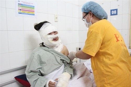 neu muon tranh nguy co bi nat mat, mu mat, dung cho tre choi loai bong bay phat no - 2