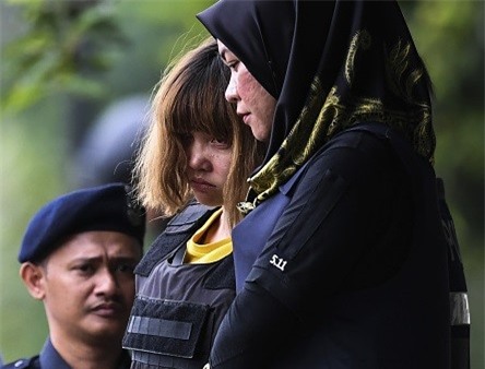 Doan Thi Huong mac ao chong dan roi toa an vu Kim Jong Nam hinh anh 4