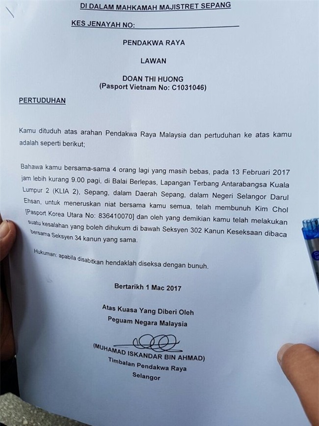 Doan Thi Huong mac ao chong dan roi toa an vu Kim Jong Nam hinh anh 5