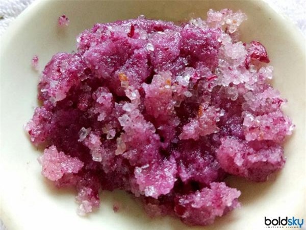 Tu lam hon hop tay te bao chet tu hoa hong giup danh bay lan da ram nang he nay