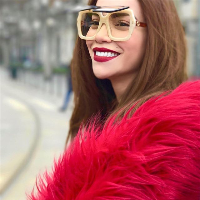 Choáng váng với BST áo khoác lông tiền tỷ Hà Hồ diện ở Milan - Ảnh 10.