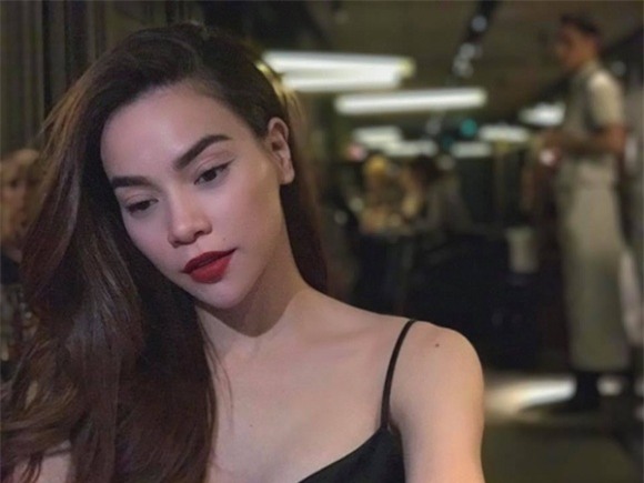 sao Việt,Hà Hồ,Hà Hồ lọt top mặc đẹp