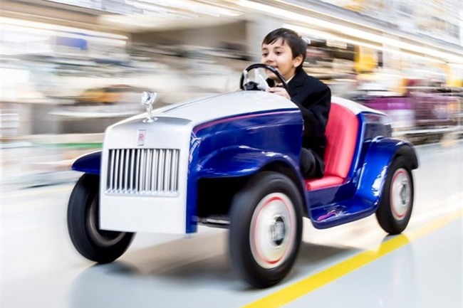 Rolls-Royce sieu nho, chay dien cho tre em hinh anh 2