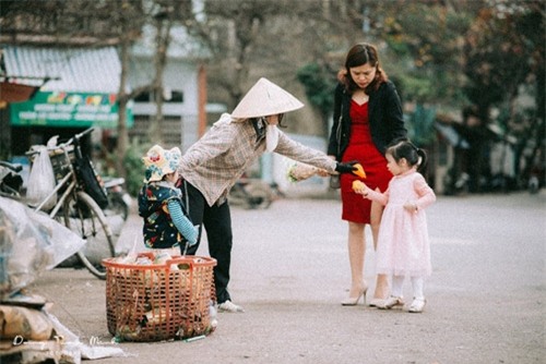 su that ve bo anh "me con dong nat" khien ngan nguoi rung dong - 11