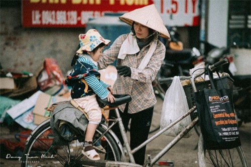 su that ve bo anh "me con dong nat" khien ngan nguoi rung dong - 9