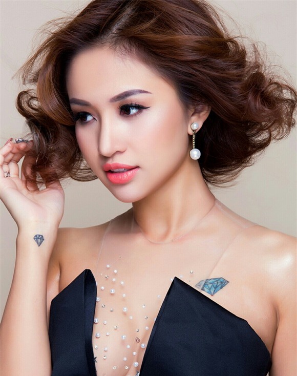 Mc vân hugo,vân hugo sexy,vân hugo nóng bỏng