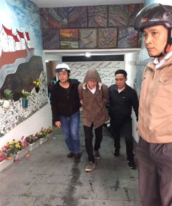 vet truot dau doi cua nhung 