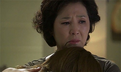 bi me chong bat qua tang ngoai tinh, nghe ly do, me om con ma khoc - 1