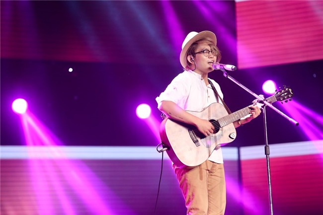 Hot girl The Voice bat khoc tren san khau khi hat tang me bi ung thu hinh anh 13
