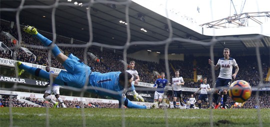 Lukaku lập công cho Everton