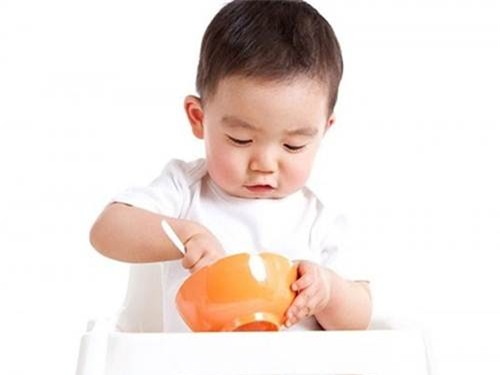 tuyet chieu day con tu tay cam thia xuc an va nhai thanh thao khong can ep - 1