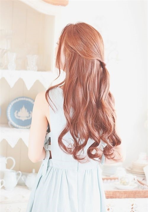 dep het nac trong ngay 8/3 bang nhung kieu toc xoan cuc doc nay - 3