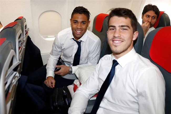 Ronaldo banh bao den Italy da luot ve vong 1/8 Champions League hinh anh 8