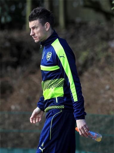 Trung vệ Koscielny đã hoàn toàn bình phục chấn thương, anh đã thi đấu ở trận gặp Liverpool cuối tuần qua