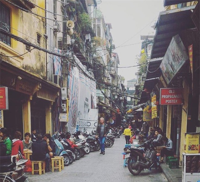 Tất tật những món ăn ngon có tiếng ở phố Tây Tạ Hiện - Ảnh 1.