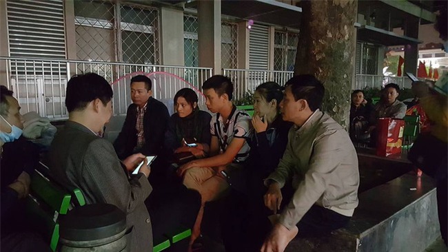 Một mình đi khám thai, bà bầu 6 tháng bị co giật, sùi bọt mép ở phòng khám tư - Ảnh 2.