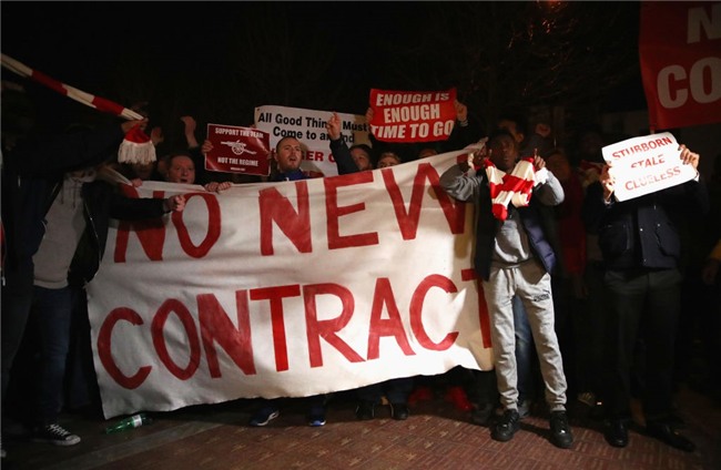 CDV Arsenal bieu tinh doi Wenger ra di hinh anh 2