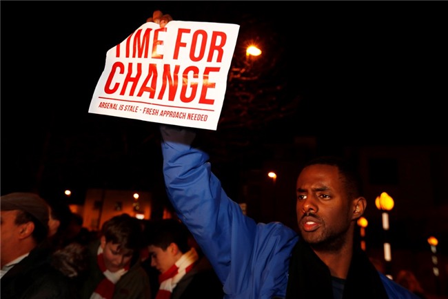 CDV Arsenal bieu tinh doi Wenger ra di hinh anh 4