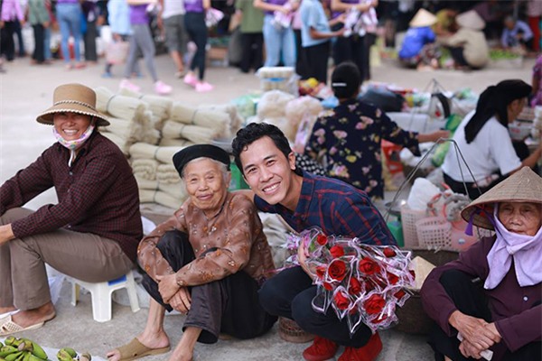 Anh chồng mách nước cho cánh đàn ông đang hoang mang nghĩ quà 8/3: Hãy tắm cho vợ! - Ảnh 4.