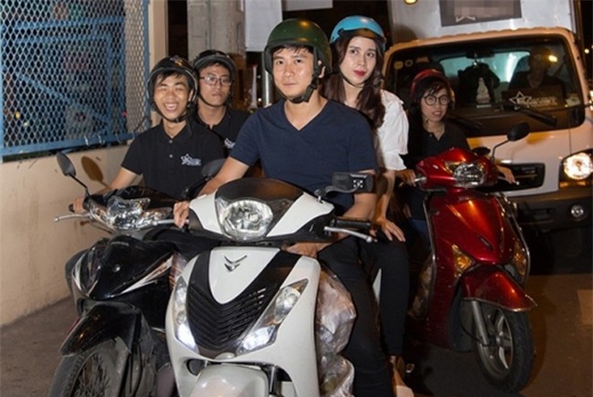 sao viet di dien: ke nho xe om, nguoi di sieu xe hinh anh 15