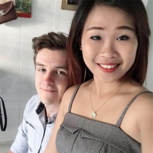 nhung co gai quanh nam duoc chieu nhu nu hoang, 8/3 "chang co gi" vi yeu trai tay - 1