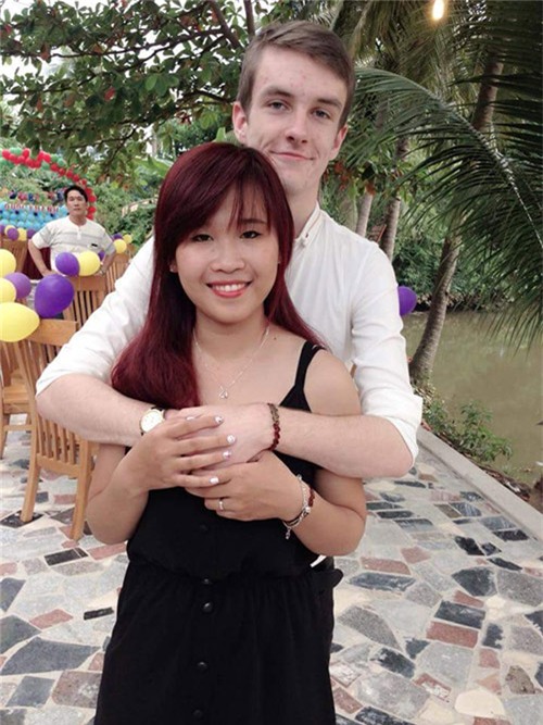 nhung co gai quanh nam duoc chieu nhu nu hoang, 8/3 "chang co gi" vi yeu trai tay - 2