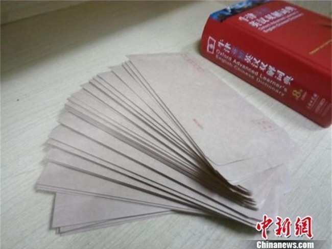 Bạn trai độc nhất lớp người ta: Miệt mài viết thư tình tặng 34 nữ sinh nhân ngày 8/3 - Ảnh 3.