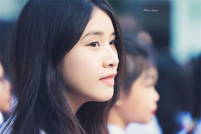 Lâu lắm rồi mới nhìn thấy hình ảnh 1 nữ sinh mặc áo dài xinh đẹp đến thế! - Ảnh 7.