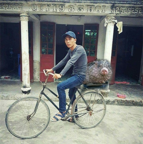 cai ket "vui khong tuong" cua chang trai mo mot lan duoc deo ngoc trinh - 13