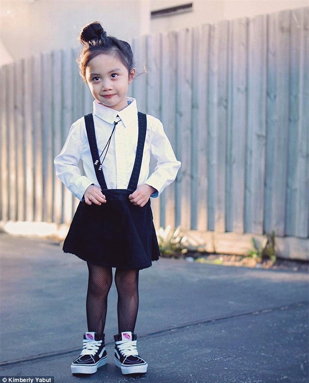 be gai moi 3 tuoi ma mix do dep den muc ai cung phai tam tac khen ngoi - 3