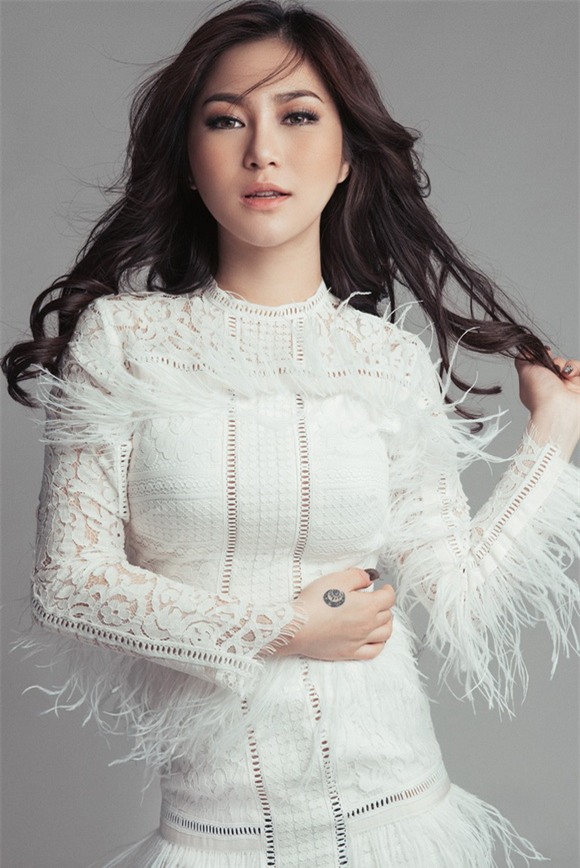 Ca sĩ hương tràm,hương tràm tươi trẻ,hương tràm quyến rũ