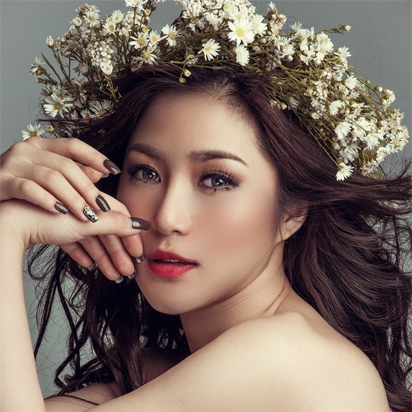 Ca sĩ hương tràm,hương tràm tươi trẻ,hương tràm quyến rũ