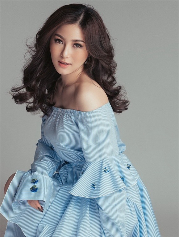 Ca sĩ hương tràm,hương tràm tươi trẻ,hương tràm quyến rũ