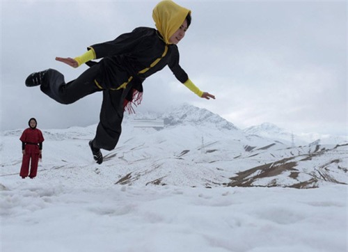 Ẩn mình ở "Tuyệt tình cốc", mỹ nữ luyện kung-fu - 2