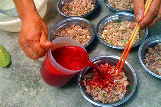 6 món ăn không thừa can đảm thì khó mà dám nếm thử của thế giới - Ảnh 5.