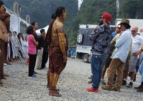 Xuất hiện vài giây trên Kong, diễn viên quần chúng Việt Nam được trả bao nhiêu tiền? - Ảnh 3.