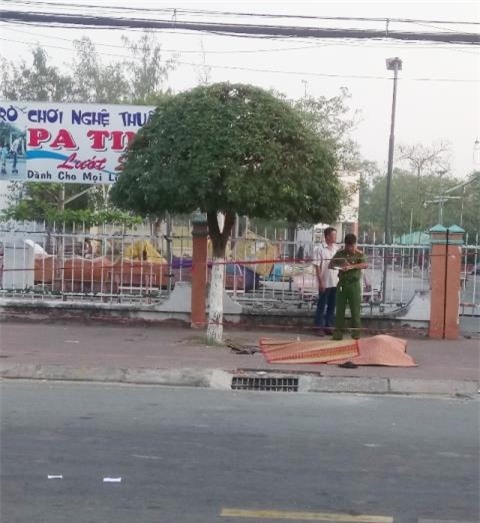 Doi nam nu om nhau chet: