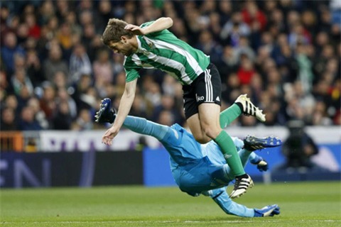 Navas suýt thành tội đồ của Real