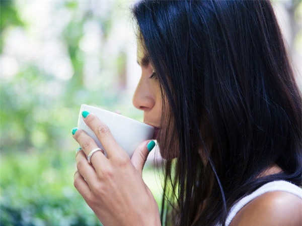 Những cách đơn giản giúp làm tan các hạt sỏi thận ngay tại nhà - Ảnh 4.