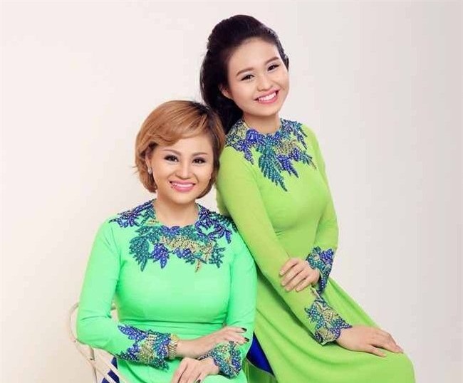 ve ngoai boc lua tuoi 45 cua my nhan duoc hoai linh "doi cuoi" nhieu lan hinh anh 14