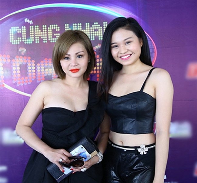 ve ngoai boc lua tuoi 45 cua my nhan duoc hoai linh "doi cuoi" nhieu lan hinh anh 26