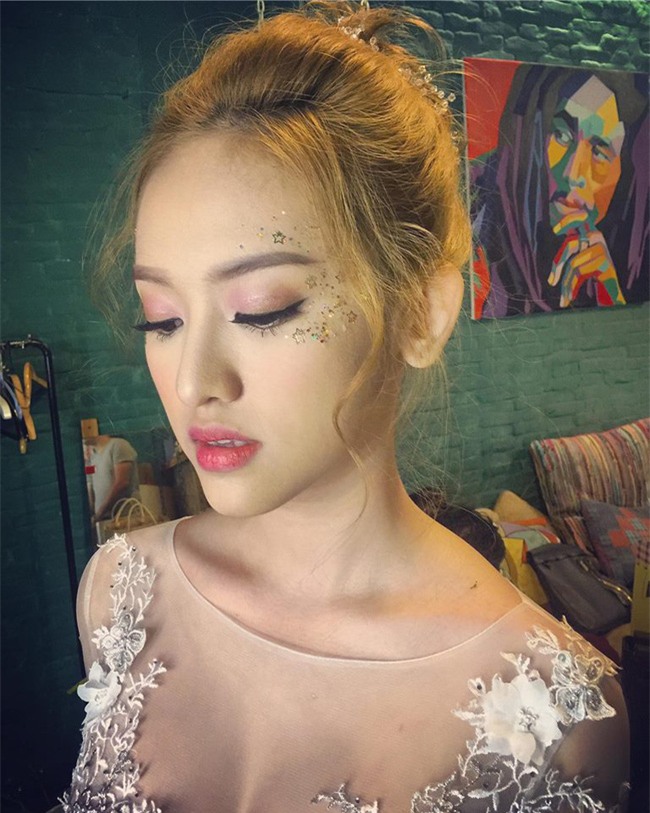 Ngày càng đắt show sau thẩm mỹ, Thuý Vi khoe có ngày thu nhập 35 triệu đồng - Ảnh 1.