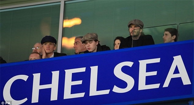 Beckham dan dau dan VIP den xem tran Chelsea gap MU hinh anh 1