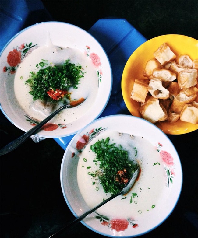 8 quán ăn nhìn tuềnh toàng nhưng ai thử một lần cũng gật gù đáng đồng tiền bát gạo - Ảnh 14.