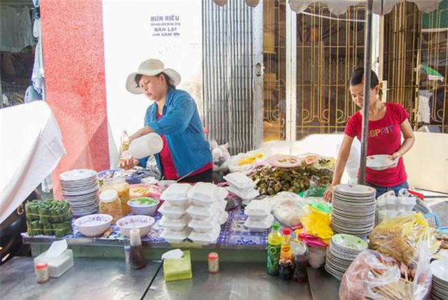 8 quán ăn nhìn tuềnh toàng nhưng ai thử một lần cũng gật gù đáng đồng tiền bát gạo - Ảnh 6.