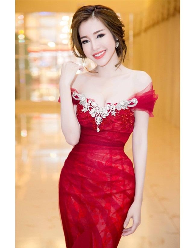 me don than vbiz "bung lua", trai tre cung phai "guc nga" hinh anh 16