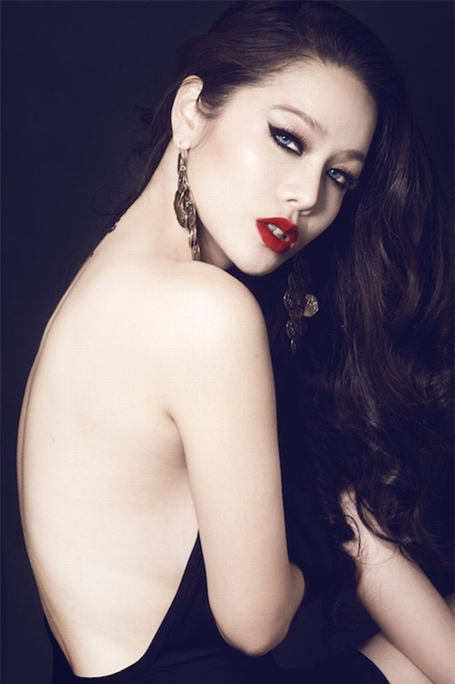 ca showbiz viet giat minh khi "gap lai" nguoi dep nay hinh anh 22