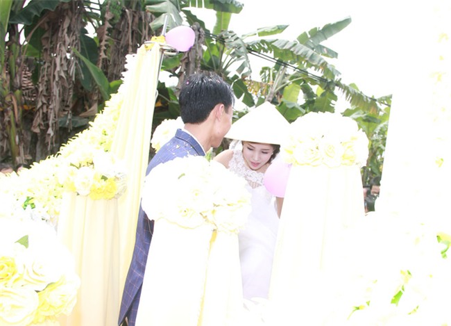 Rước dâu bằng xe chở lúa, đám cưới hiếm thấy tại Thanh Hóa - Ảnh 7.