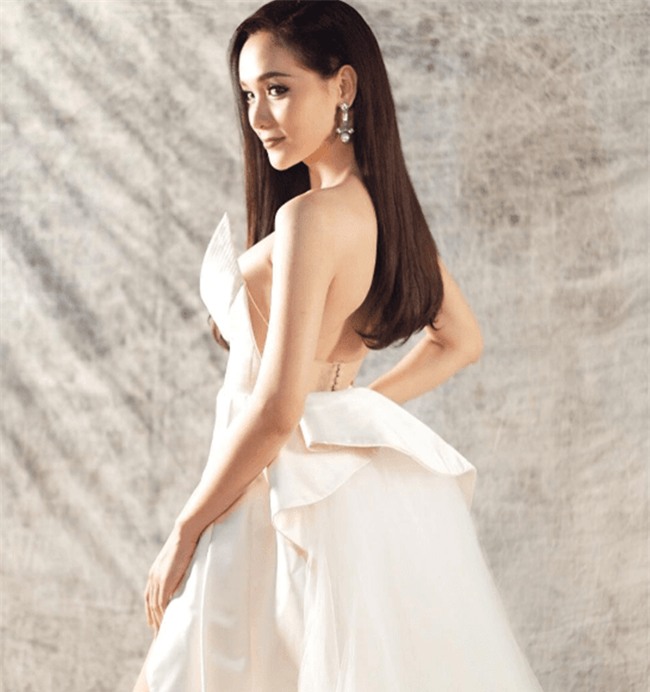 ve non na "khieu khich" cua hh chuyen gioi vua dang quang hinh anh 3