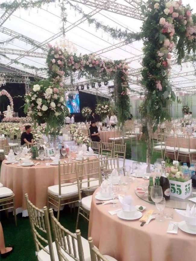 Cận cảnh đám cưới xa hoa bậc nhất Hải Phòng khiến dân mạng trầm trồ - Ảnh 4.